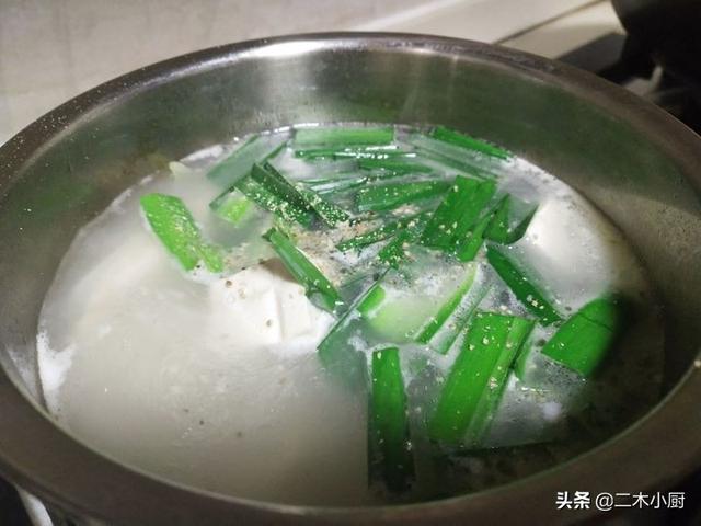 下飯魚頭湯（暖胃豆腐魚頭湯）10