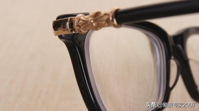 康明眼鏡框黑色純钛會不會掉鍍層（Hearts眼鏡闆材鏡框斷裂的修理維修）100