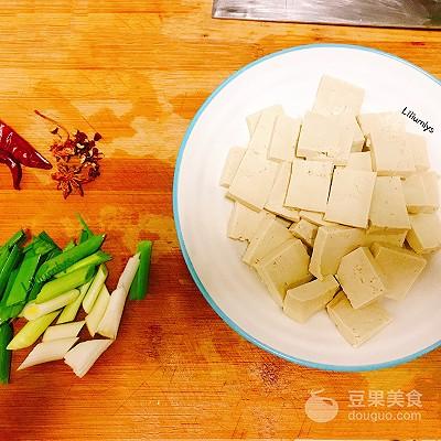 家常豆腐飯店的做法（家常豆腐的做法）2
