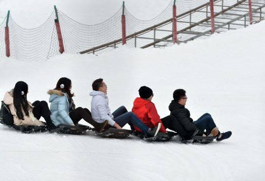 西嶺雪山冬天滑雪（上雪山過特别年）6