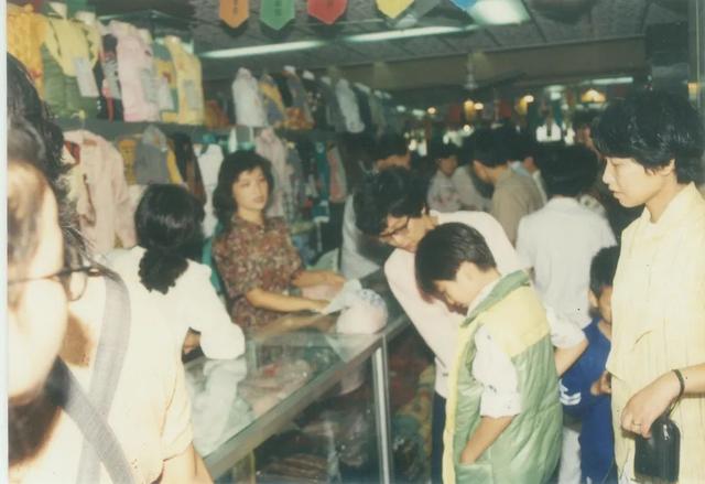 上海浦東還開着的超市賣場（60歲的浦東商場裡是否也曾有你的回憶）4