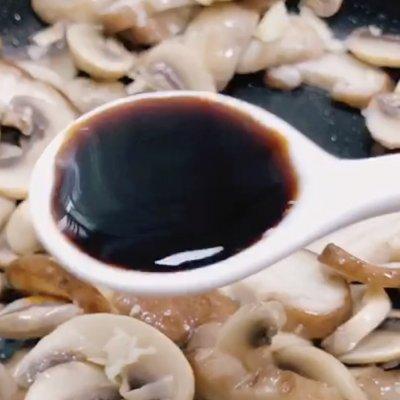 醬炒雙菇怎麼做（超級簡單的超濃郁醬燴雙菇）9