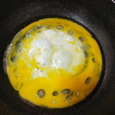 怎麼炒好吃的絲瓜雞蛋（經濟實惠好吃得連湯汁都不剩的絲瓜炒雞蛋）4