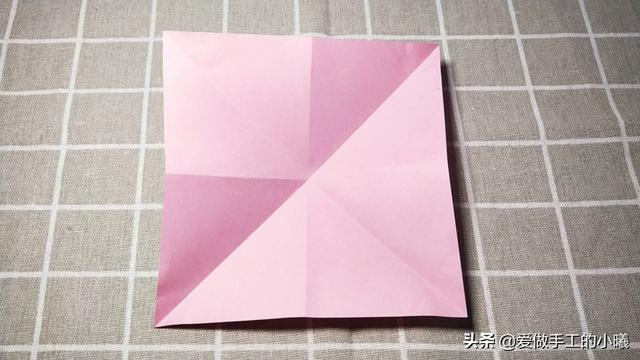蝴蝶結折紙超簡單的方式（折紙教程:當愛心遇上蝴蝶結）5