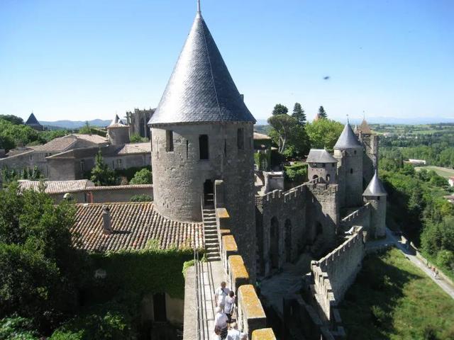 歐洲最奢華的城堡莊園（歐洲最大的城堡）4