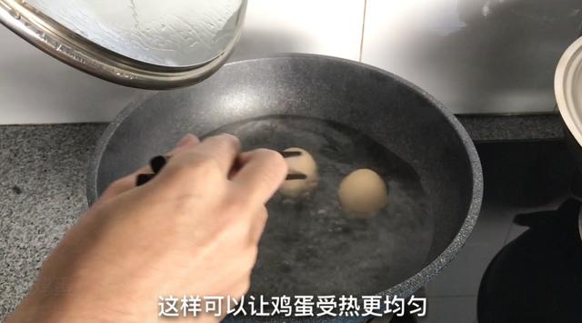 怎麼煮雞蛋雞蛋不裂口（水煮雞蛋我隻服這個訣竅）12