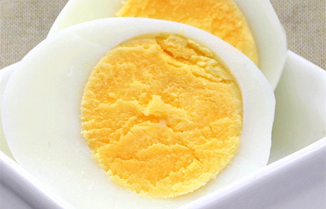 綠殼雞蛋和白殼雞蛋有什麼區别（綠殼雞蛋和普通雞蛋有什麼區别）5