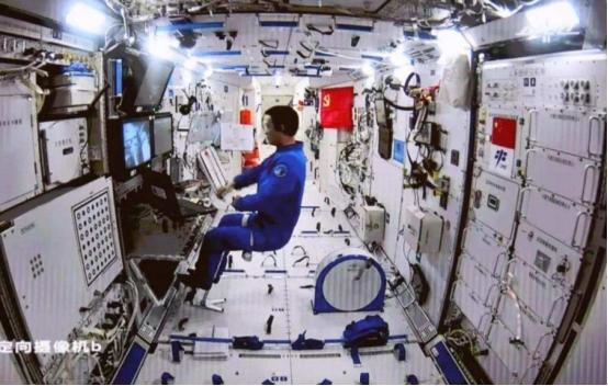 女航天員太空站生活幾個月（我國空間站迎來首位女宇航員）5