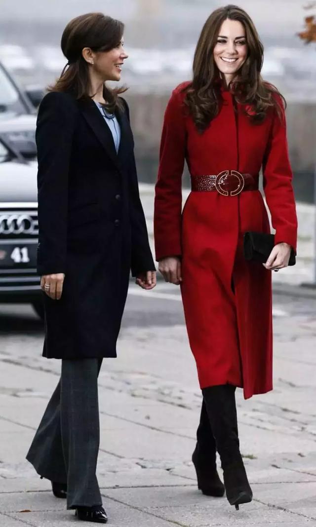 凱特王妃穿西裝圖（一年帶貨1.5億英鎊的凱特王妃）13