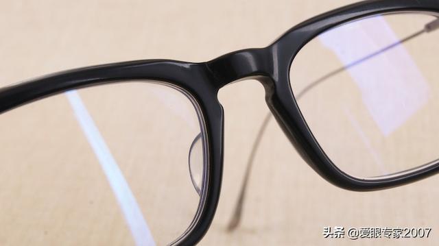 康明眼鏡框黑色純钛會不會掉鍍層（Hearts眼鏡闆材鏡框斷裂的修理維修）18