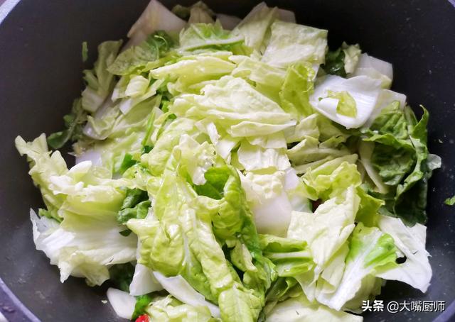 做素炒白菜的教程（簡單的炒白菜如何炒出）6