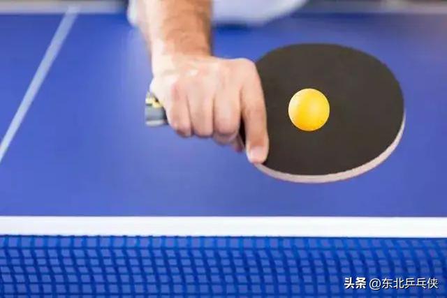 打乒乓球接發球的技巧圖解教學版（乒乓球旋轉球難接）3