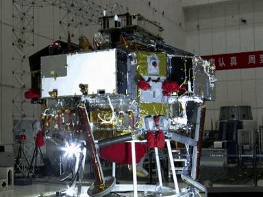 嫦娥四号月球探測器的運行軌迹（難得一見的嫦娥四号着陸腿測試）2