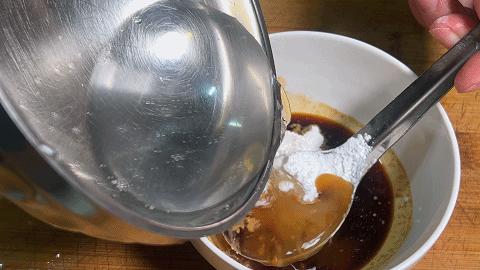 清蒸豆腐泡的做法（平平無奇的豆腐泡）5