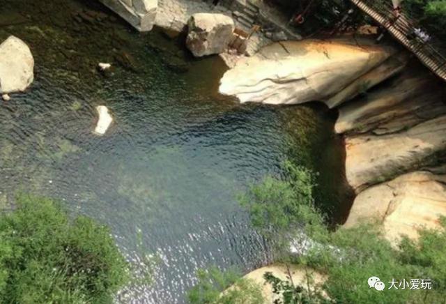 純天然溪水瀑布超級壯觀（潭瀑相連綠樹成蔭）34