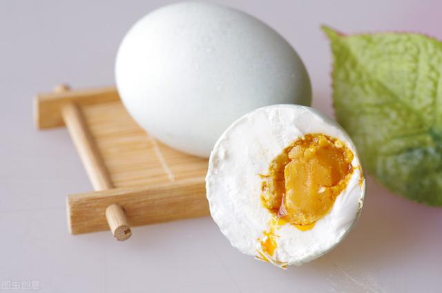 為什麼鹹鴨蛋蛋黃那麼好吃（為何隻有鹹鴨蛋沒有鹹雞蛋）3