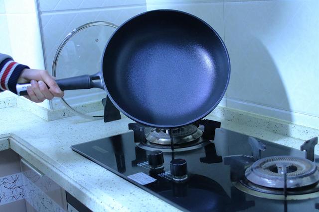 九陽316l不鏽鋼奶鍋怎麼開鍋（不懼怕各種暴力測試的鍋才是好鍋）3