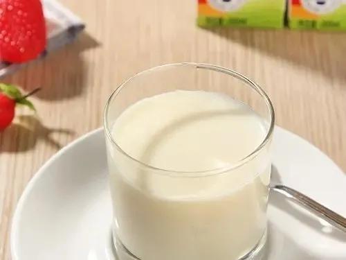兒童牛奶可以選低階段的嗎（你家孩子的兒童牛奶選對了嗎）3