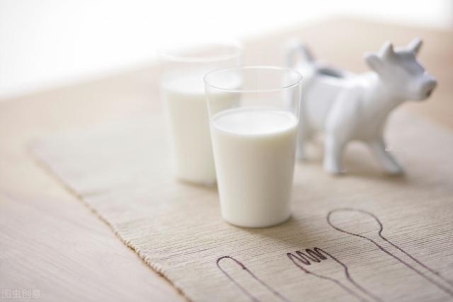 酸奶中的複原乳好還是生牛乳好（酸奶這樣選最好）2