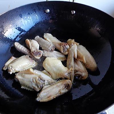 土豆燒雞翅塊的家常做法（這道土豆燒雞翅太銷魂）4
