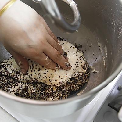 藜麥全麥面包烤箱做法（這道藜麥粗糧面包簡單快手）7
